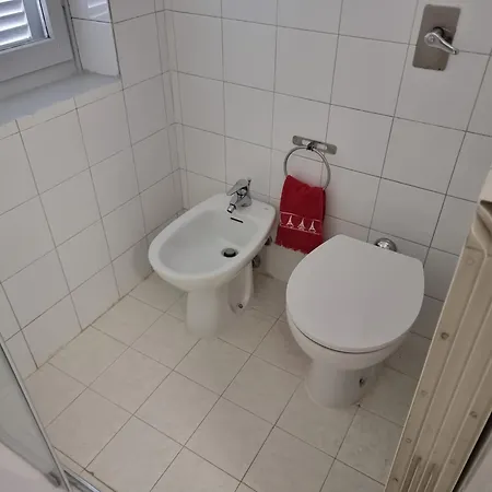 A&r Apartman Trivolzio